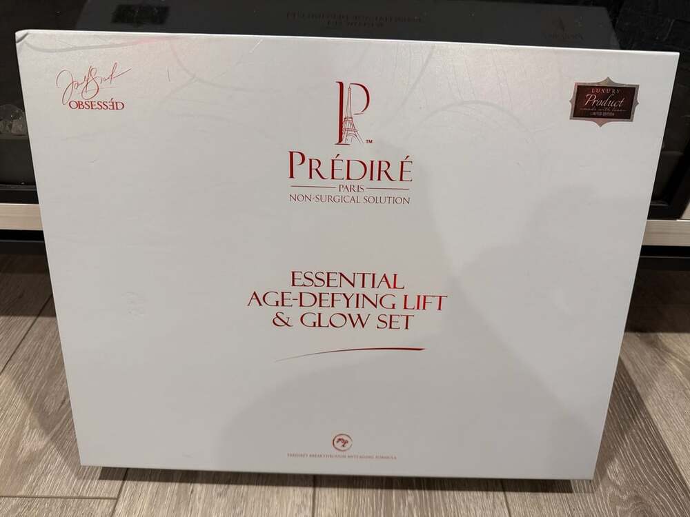 Bnew sealed Prédiré Paris Essential Age-Defying Lift And Glow Skincare Set